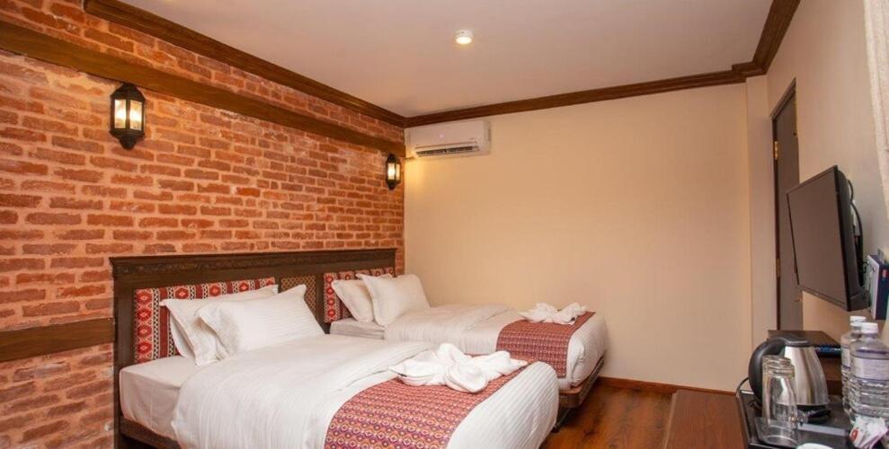 Pashupati Boutique Hotel & Spa カトマンズ エクステリア 写真