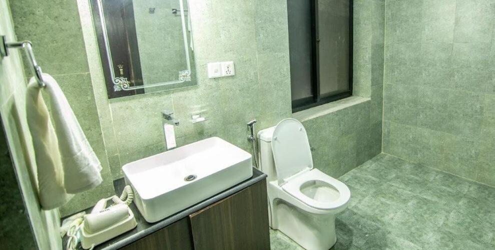 Pashupati Boutique Hotel & Spa カトマンズ エクステリア 写真