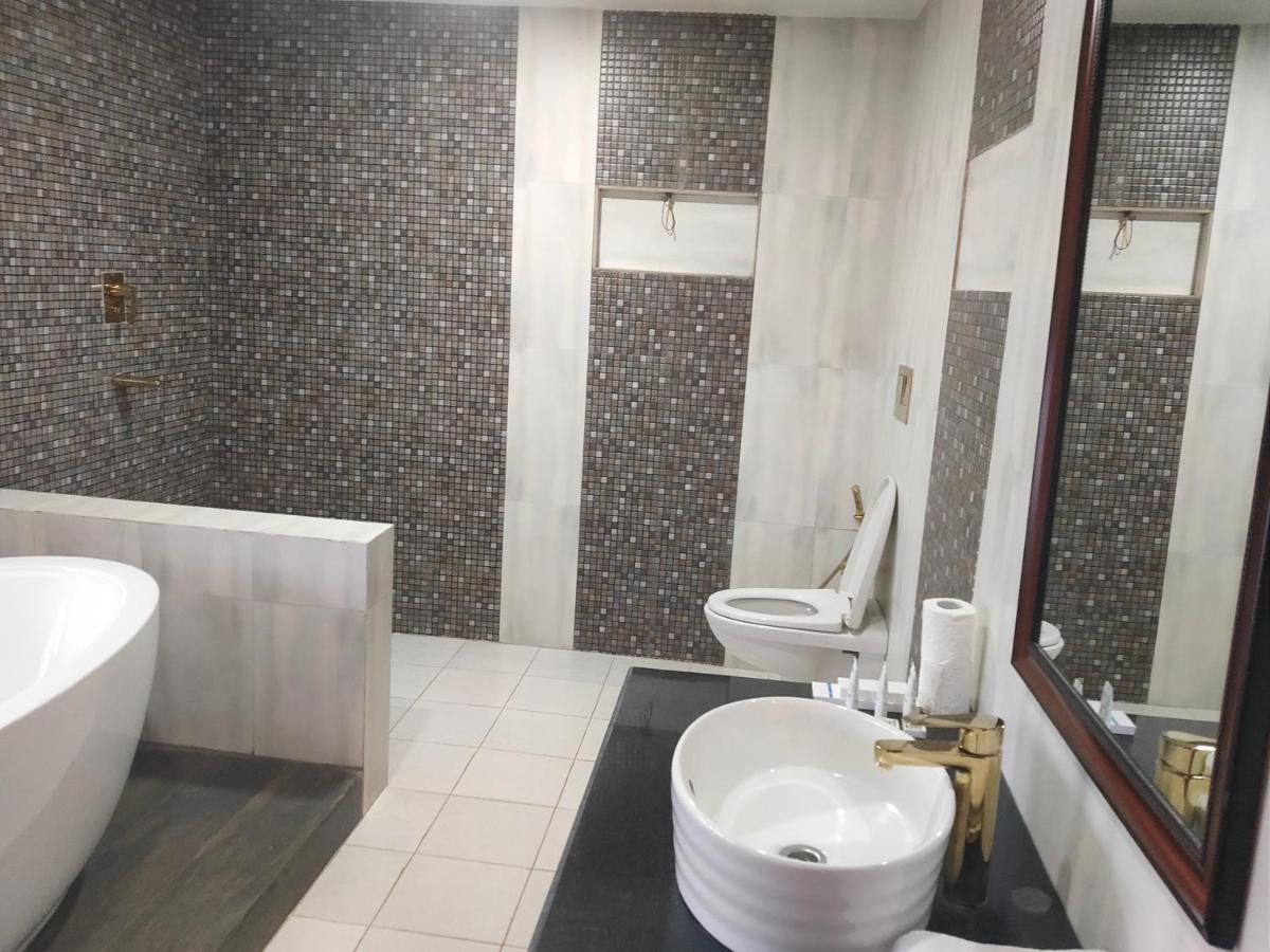 Pashupati Boutique Hotel & Spa カトマンズ エクステリア 写真